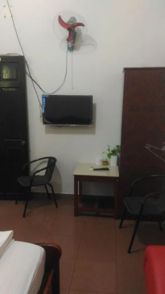 Hoa Thinh Hotel Ho Chi Minh City 0*,  Vietnam