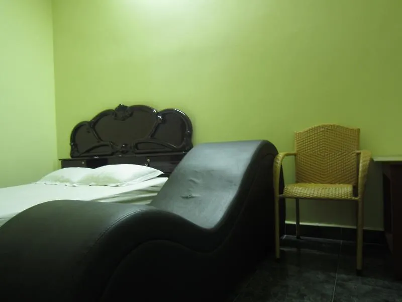 Hoa Thinh Hotel Ho Chi Minh City